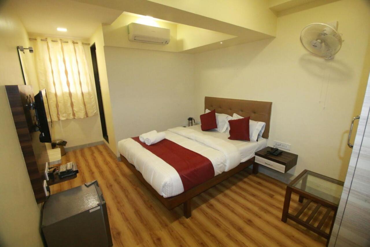 Hotel Alfa International Near Nanavati Hospital Mumbai Near Airport Mumbai Near Juhu Beach Exterior foto